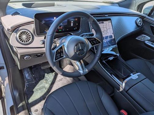 MANUFAKTUR Alpine Grey 2026 Mercedes-Benz EQE 320 EQE 320