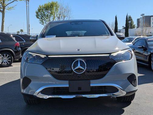 MANUFAKTUR Alpine Grey 2026 Mercedes-Benz EQE 320 EQE 320