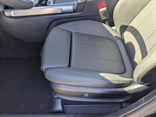 2025 Mercedes-Benz GLB 250 Base