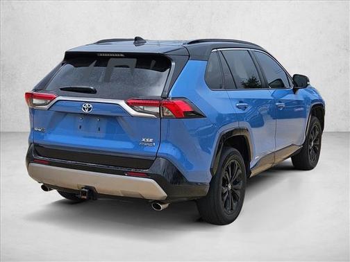 2023 Toyota RAV4 Hybrid SE