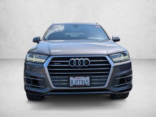 Orca Black Metallic 2019 Audi Q7 55 Prestige