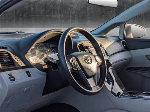 2014 Toyota Venza LE