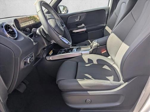 Polar White 2026 Mercedes-Benz GLB 250 Base