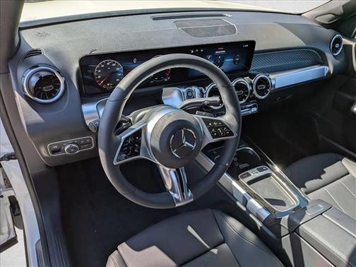 Polar White 2026 Mercedes-Benz GLB 250 Base