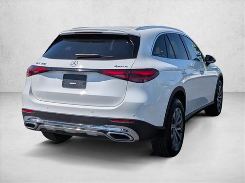 2026 Mercedes-Benz GLC 300 4MATIC
