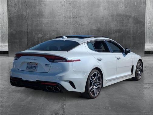 2022 Kia Stinger GT1