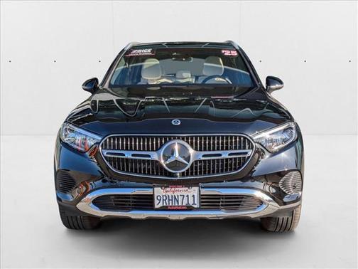 2025 Mercedes-Benz GLC 300 4MATIC