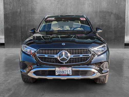 2025 Mercedes-Benz GLC 300 4MATIC