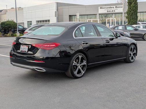 2025 Mercedes-Benz C-Class C 300
