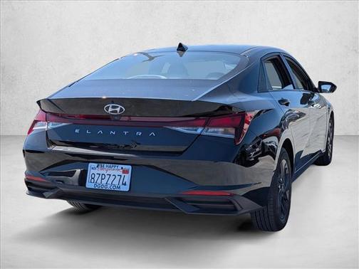 Phantom Black 2022 Hyundai ELANTRA SEL