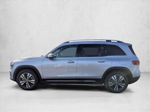 Cirrus Silver Metallic 2026 Mercedes-Benz GLB 250 Base
