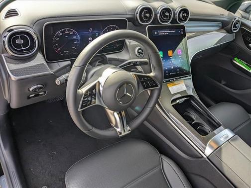 2025 Mercedes-Benz GLC 300 Base