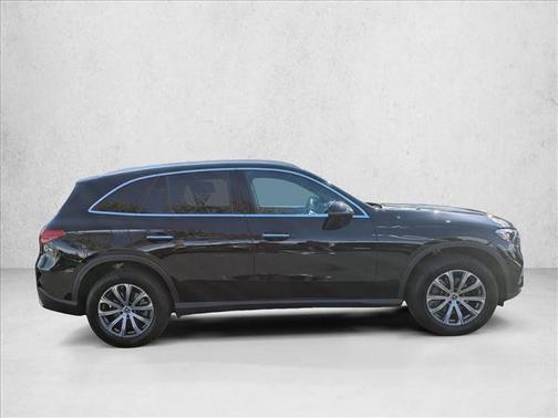 2025 Mercedes-Benz GLC 300 Base