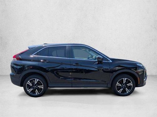 Labrador Black Pearl 2025 Mitsubishi Eclipse Cross SE