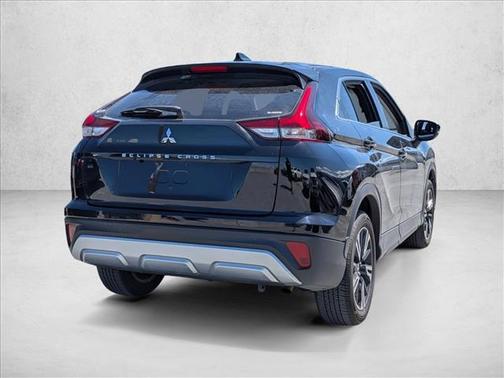 Labrador Black Pearl 2025 Mitsubishi Eclipse Cross SE