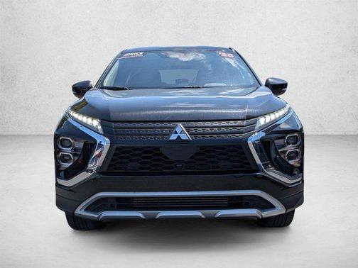 Labrador Black Pearl 2025 Mitsubishi Eclipse Cross SE
