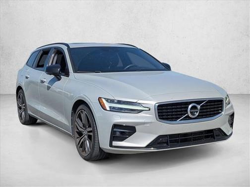2020 Volvo V60 T5 R-Design