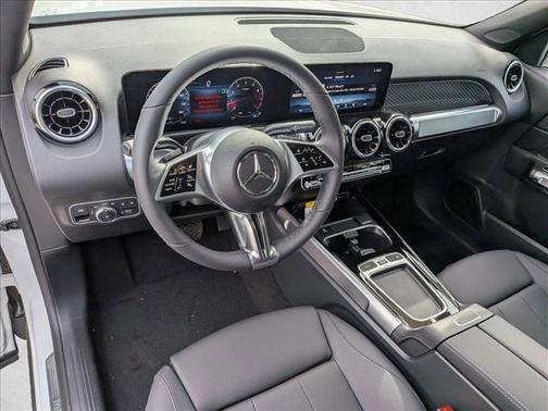 Polar White 2026 Mercedes-Benz GLB 250 Base