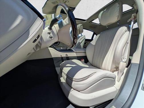 MANUFAKTUR Moonlight White Metallic 2026 Mercedes-Benz S-Class 4MATIC