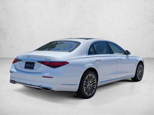 MANUFAKTUR Moonlight White Metallic 2026 Mercedes-Benz S-Class 4MATIC