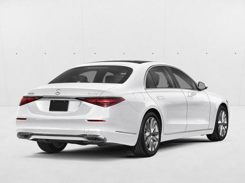 MANUFAKTUR Moonlight White Metallic 2026 Mercedes-Benz S-Class 4MATIC