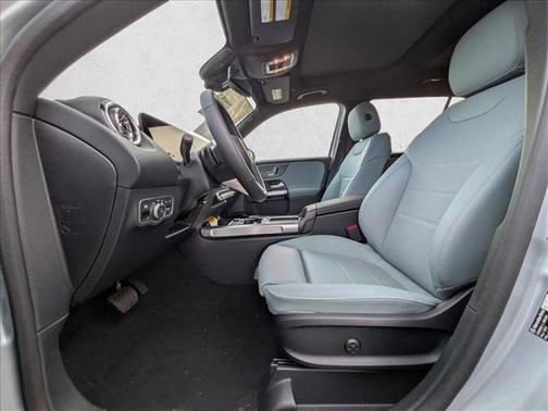 Cirrus Silver Metallic 2026 Mercedes-Benz GLB 250 Base