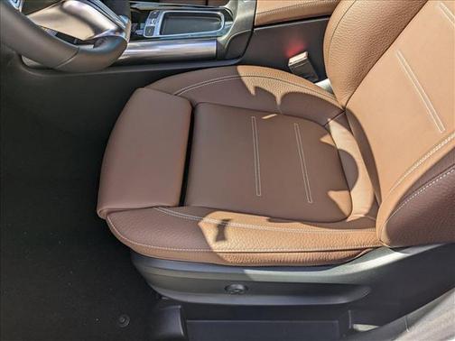 2025 Mercedes-Benz GLA 250 Base