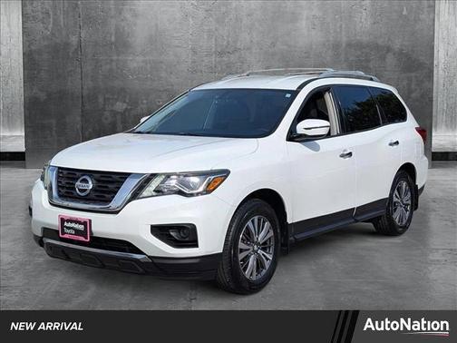 2018 Nissan Pathfinder S