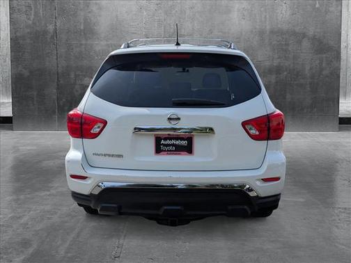 2018 Nissan Pathfinder S