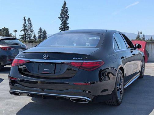 Obsidian Black Metallic 2024 Mercedes-Benz S-Class S 580e 4MATIC