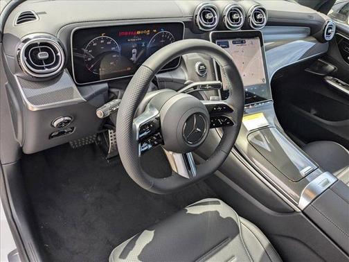 2025 Mercedes-Benz GLC 350e Base