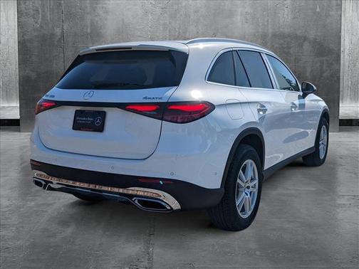 2025 Mercedes-Benz GLC 300 4MATIC