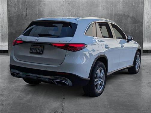 2025 Mercedes-Benz GLC 300 4MATIC