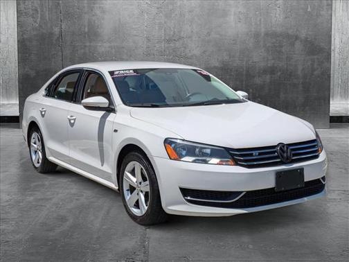 2012 Volkswagen Passat 2.5 SE
