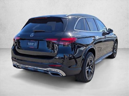2026 Mercedes-Benz GLC 300 Base