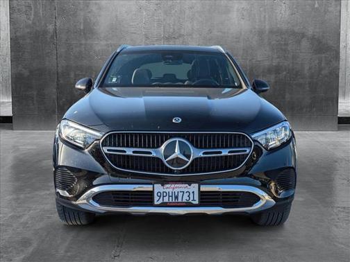 2025 Mercedes-Benz GLC 300 4MATIC