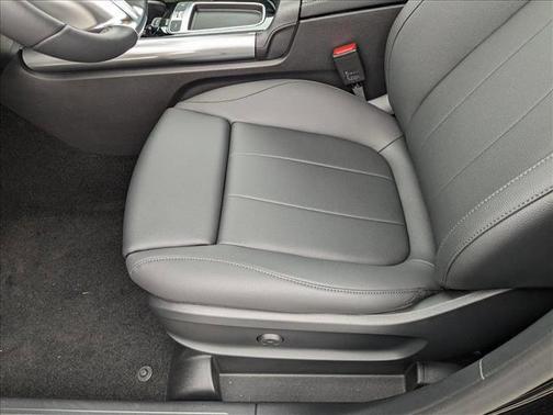 2025 Mercedes-Benz GLA 250 Base