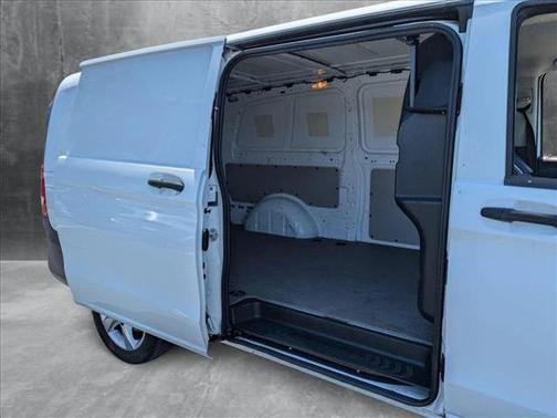 2018 Mercedes-Benz Metris Base
