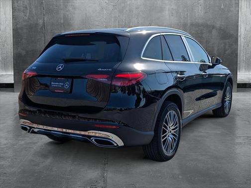 2025 Mercedes-Benz GLC 300 4MATIC