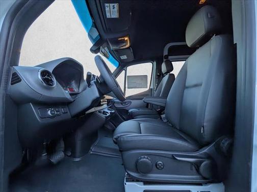 2026 Mercedes-Benz Sprinter 2500 Standard Roof