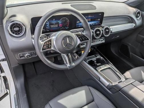 Polar White 2026 Mercedes-Benz GLB 250 Base