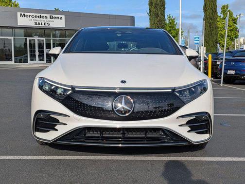 MANUFAKTUR Diamond White 2022 Mercedes-Benz EQS 580 4MATIC