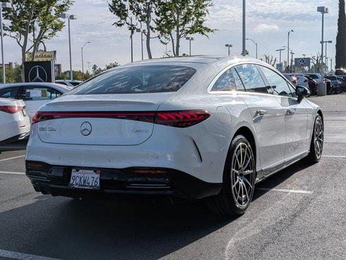 MANUFAKTUR Diamond White 2022 Mercedes-Benz EQS 580 4MATIC