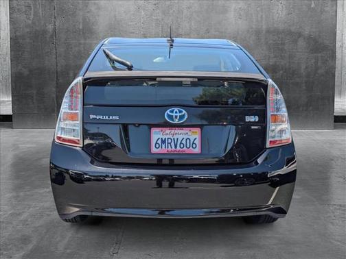 2010 Toyota Prius III