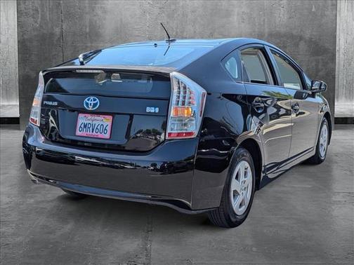 2010 Toyota Prius III