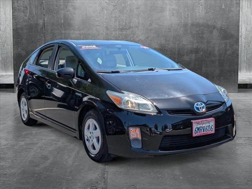 2010 Toyota Prius III