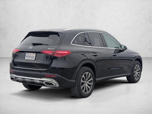 2025 Mercedes-Benz GLC 300 4MATIC
