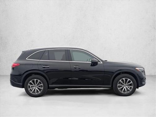 2025 Mercedes-Benz GLC 300 4MATIC