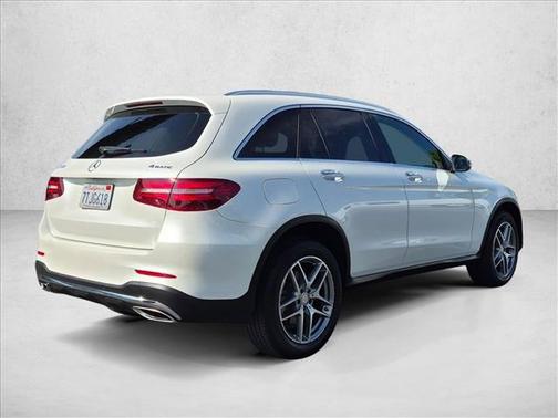 Polar White 2016 Mercedes-Benz GLC 300 4MATIC