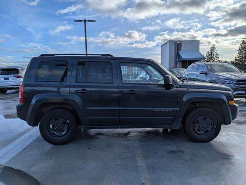2016 Jeep Patriot Sport